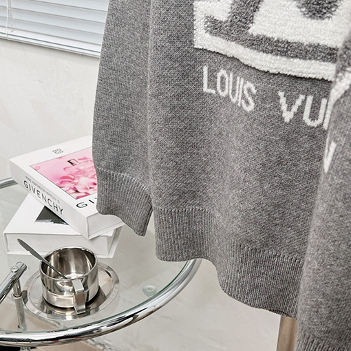 ルイヴィトンスーパーコピー LV ロゴジャカードセーター