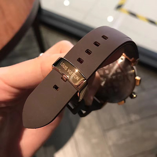 ルイヴィトンスーパーコピー LOUIS VUITTON スマート電子時計