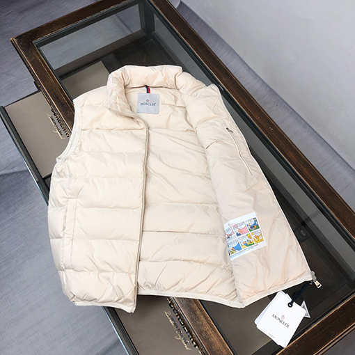 モンクレールコピー 新しいダウンベスト