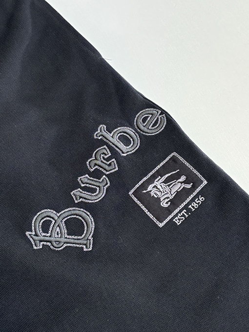 バーバリー BURBERRY 新しいウォーホースパッチロゴカジュアルパンツ