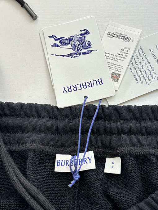 バーバリー BURBERRY 新しいウォーホースパッチロゴカジュアルパンツ