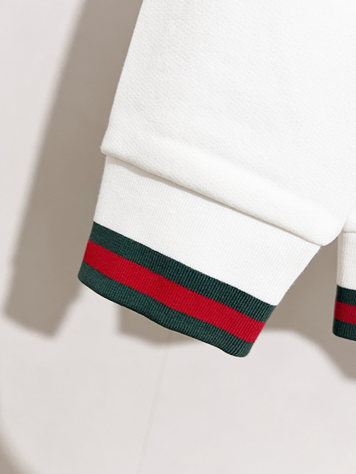 グッチスーパーコピー Gucci 赤と緑のストライプの文字刺繍クルーネックスパーカー