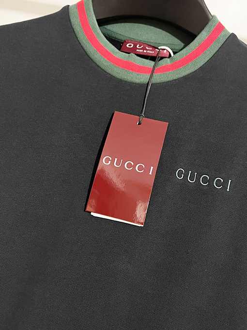 グッチスーパーコピー Gucci 赤と緑のストライプの文字刺繍クルーネックスパーカー