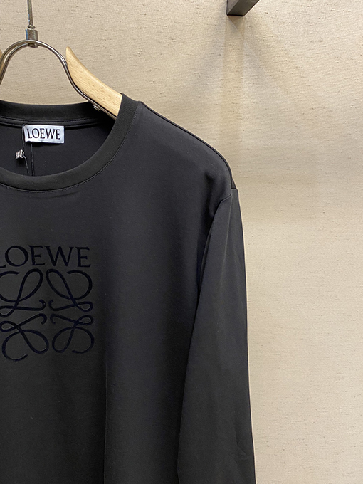 ロエベ Loewe 新ロゴ刺繍入り長袖シャツ