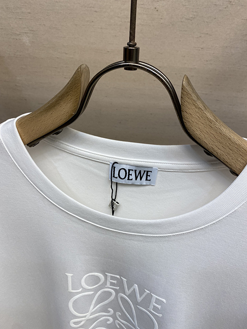 ロエベ Loewe 新ロゴ刺繍入り長袖シャツ