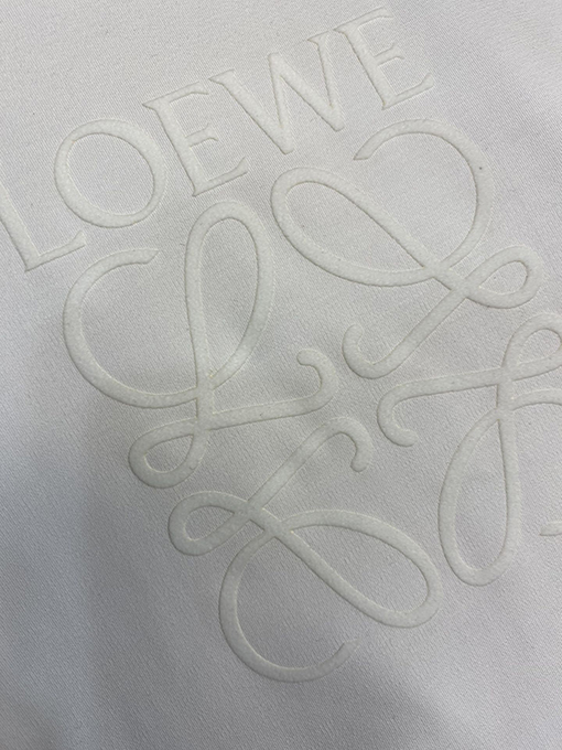 ロエベ Loewe 新ロゴ刺繍入り長袖シャツ