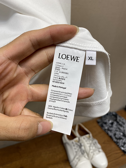 ロエベ Loewe 新ロゴ刺繍入り長袖シャツ