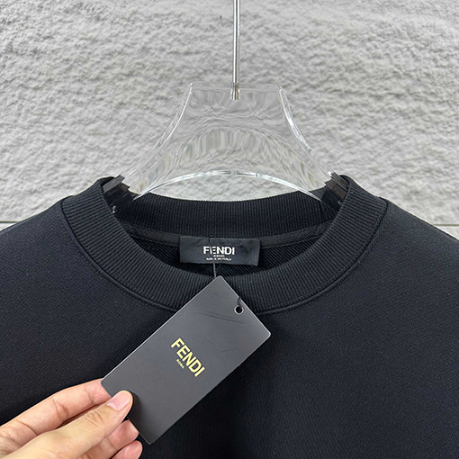 フェンディコピー FENDI 立体フロッキングラウンドネックスパーカー