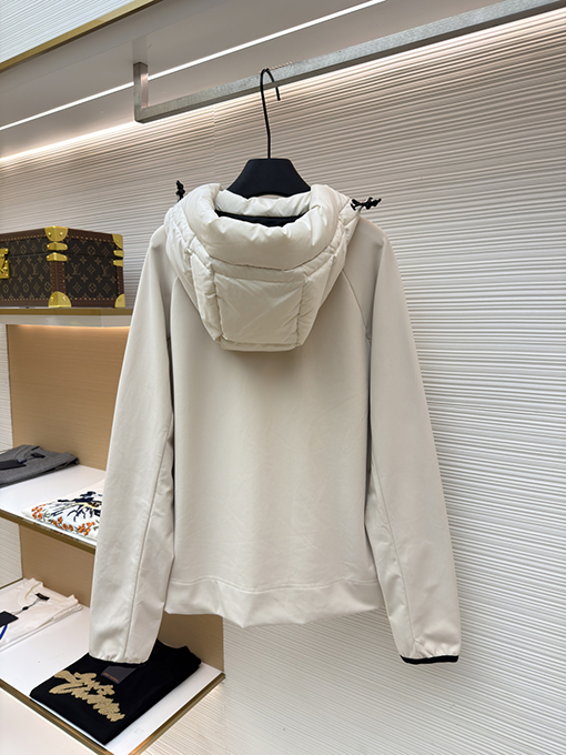 Moncler × Rick Owens のユニセックスダウンジャケット