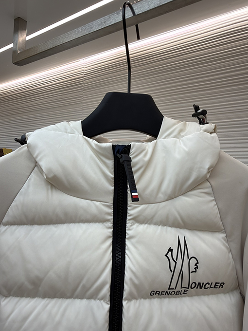 Moncler × Rick Owens のユニセックスダウンジャケット