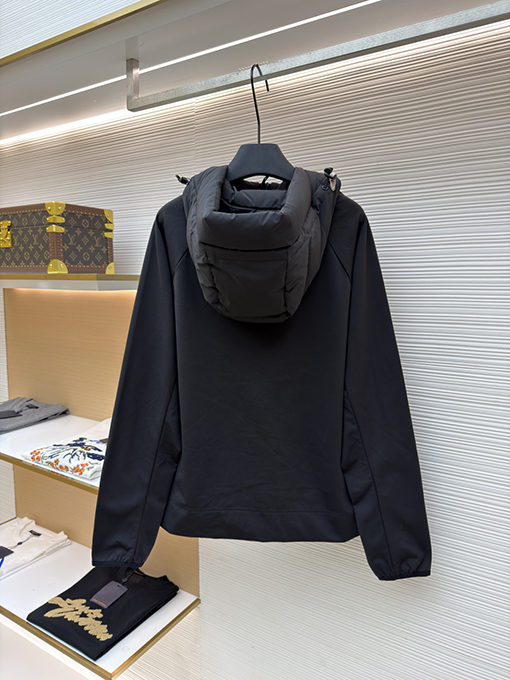 Moncler × Rick Owens のユニセックスダウンジャケット
