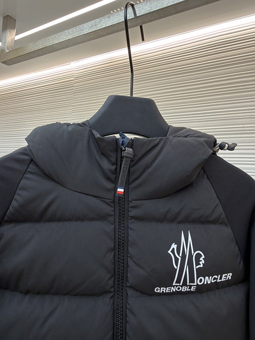 Moncler × Rick Owens のユニセックスダウンジャケット