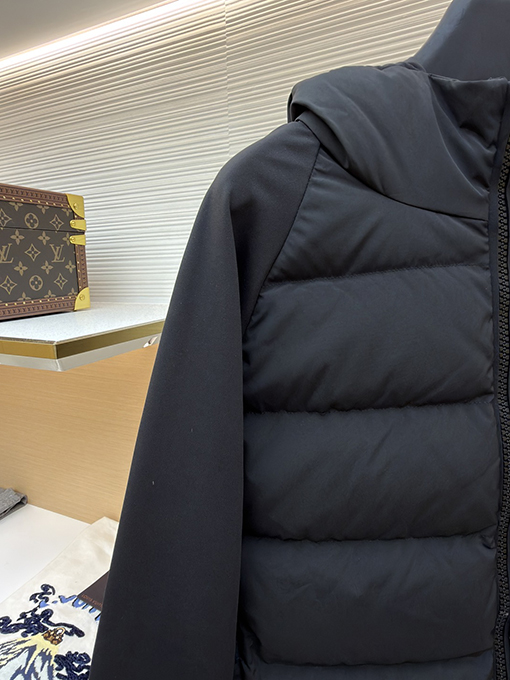 Moncler × Rick Owens のユニセックスダウンジャケット