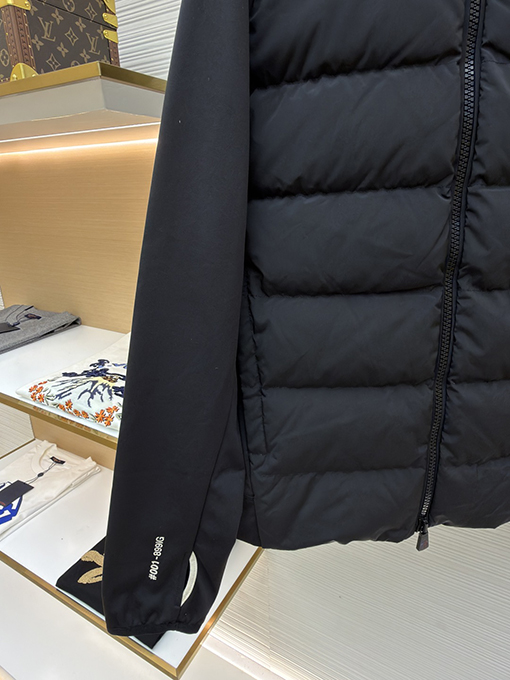 Moncler × Rick Owens のユニセックスダウンジャケット