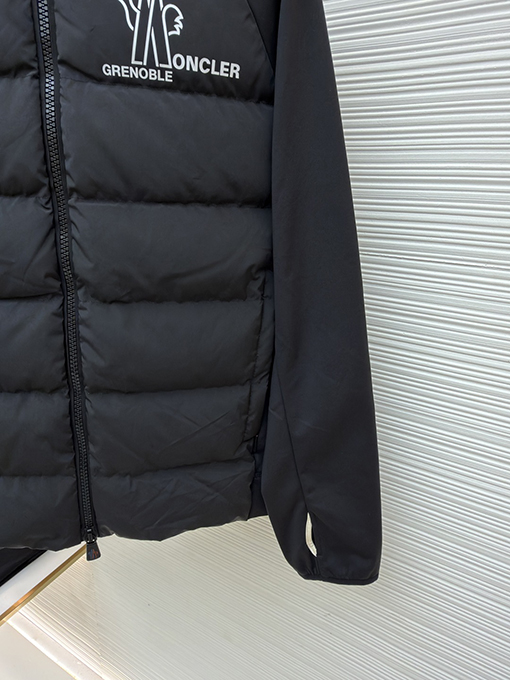 Moncler × Rick Owens のユニセックスダウンジャケット