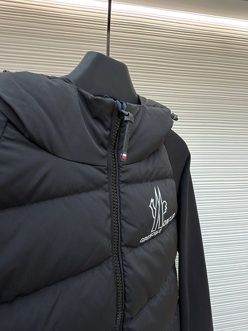Moncler × Rick Owens のユニセックスダウンジャケット