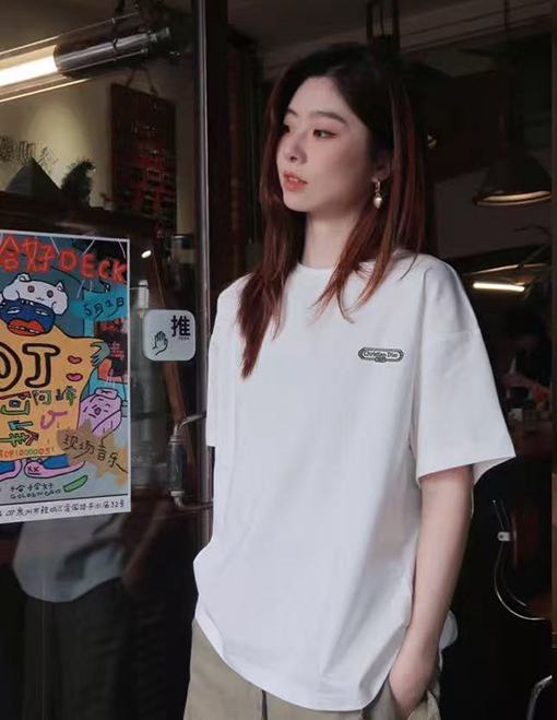 ディオール Christian Dior 新しいモデル刺繍ロゴ 半袖Tシャツ