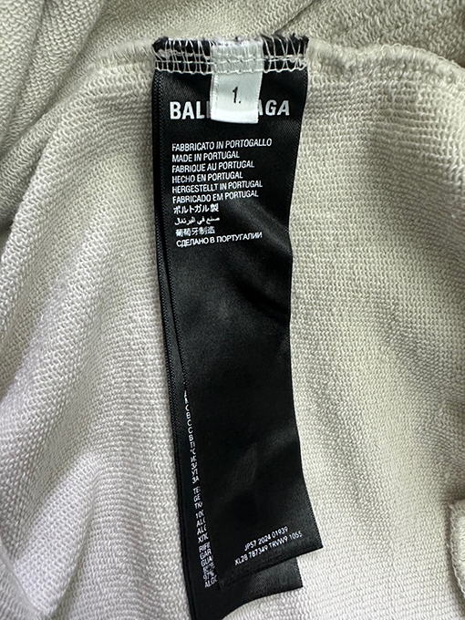 バレンシアガ Balenciaga ランウェイスタイルのロゴプリントフード付きスパーカー