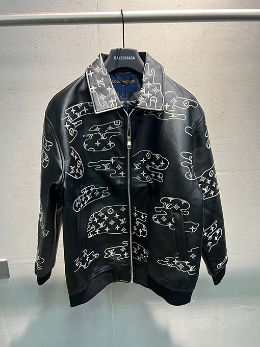 ルイヴィトン ブラック刺繍カモフラージュレザージャケット