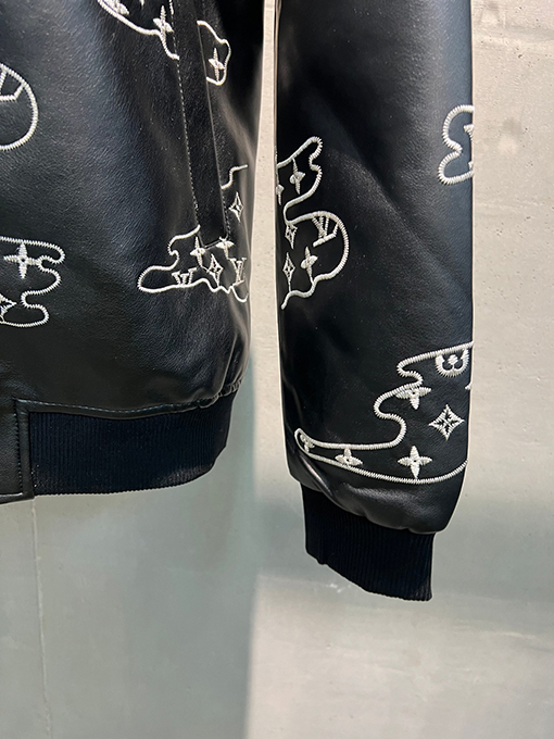 ルイヴィトン ブラック刺繍カモフラージュレザージャケット