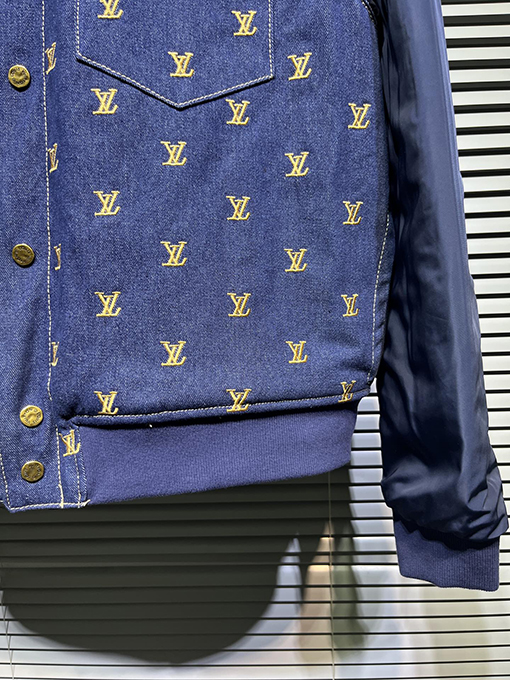ルイヴィトン ラペルに刺繍ロゴが施されたデニムジャケット