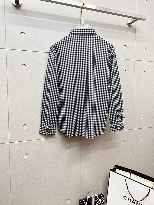 バーバリーコピー 新しいモデルセイコーの刺繍ロゴ長袖シャツ
