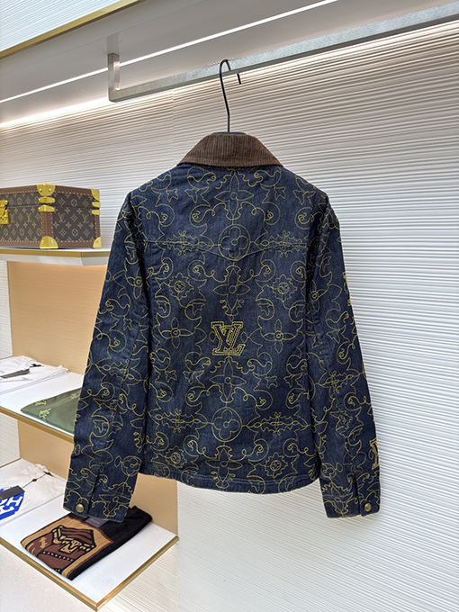 ルイヴィトン 新作のブラック&ゴールドライン刺繍ラペルデニムジャケット