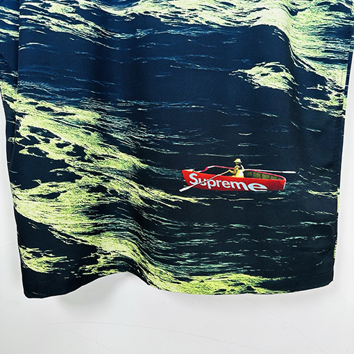 シュプリーム SUPREME 小さな船と波の半袖シャツ