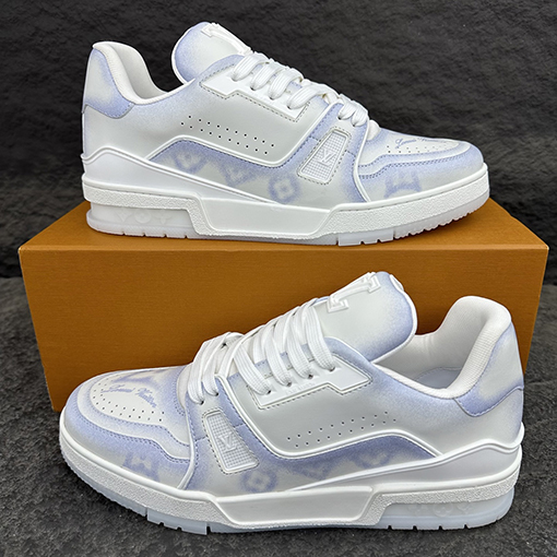 ルイヴィトンスーパーコピー LV Trainer 限定スニーカー