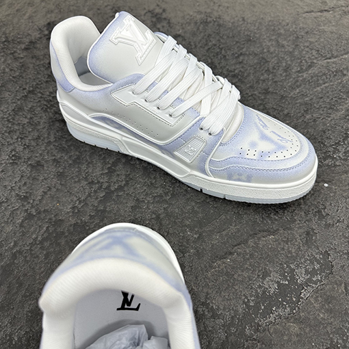 ルイヴィトンスーパーコピー LV Trainer 限定スニーカー