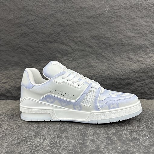 ルイヴィトンスーパーコピー LV Trainer 限定スニーカー