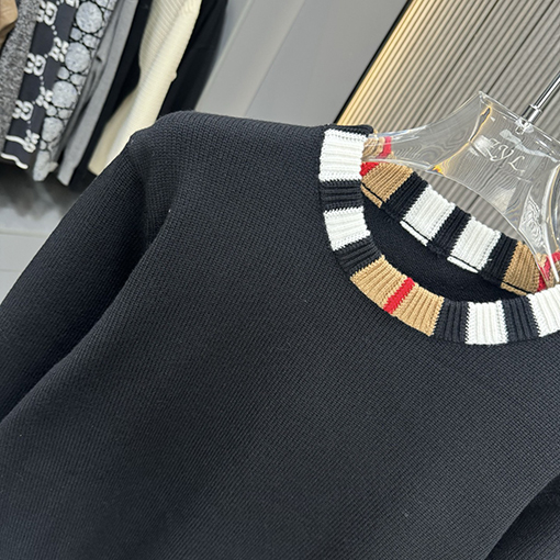 バーバリー 新しいダブルフェイスカシミヤジャカードセーター