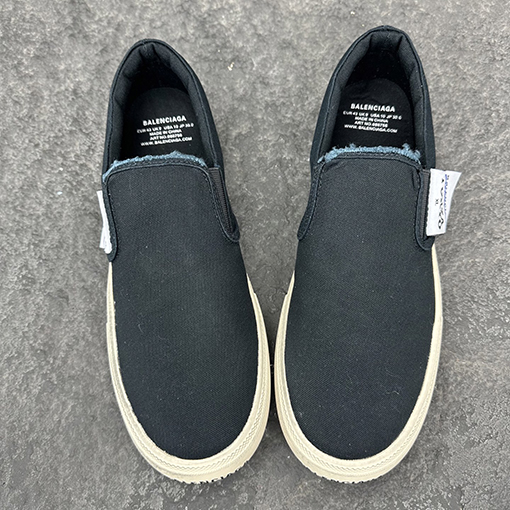 バレンシアガ PARIS SLIP ON GRAFFITI ウェアスタイルホワイトブラックカップルスニーカー