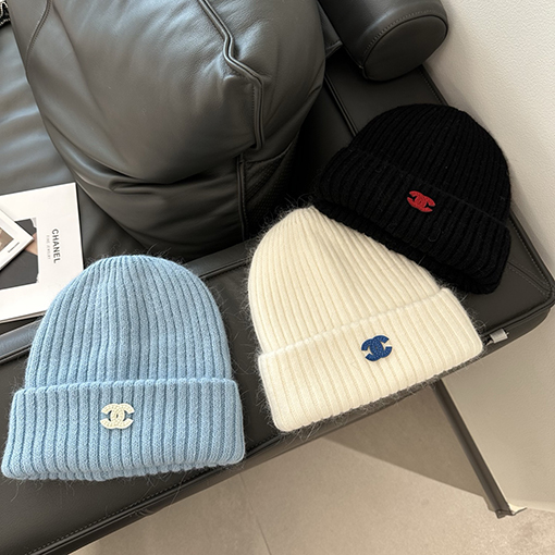 シャネル アンゴラ産ラビットファーの二重編みニットキャップ