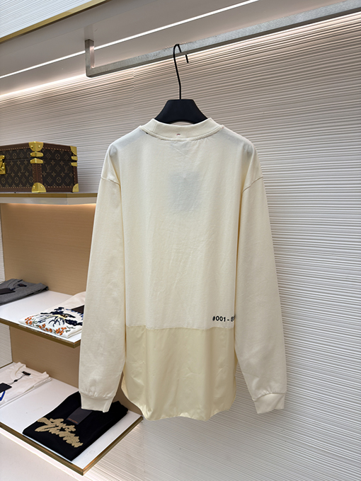 モンクレールコピー クルーネックロゴ長袖シャツ