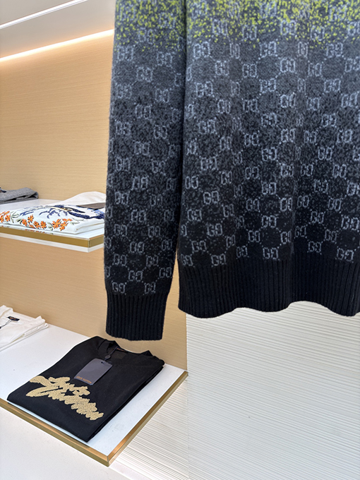 グッチ グラデーションジャカードニットセーター