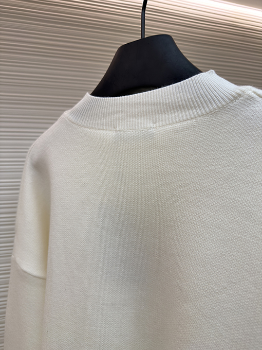 バレンシアガスーパーコピー 3B 刺繍ウールセーター