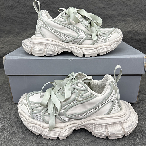 バレンシアガ 3XL Satin Bow 新しいグレーブラウンのスニーカー