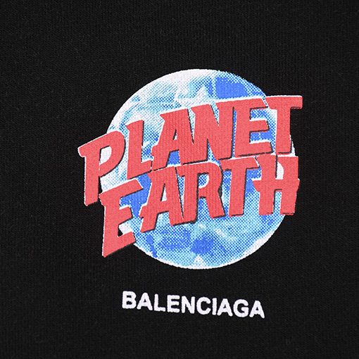 バレンシアガスーパーコピー Planet Earth 洗えるダメージジッパーパーカー