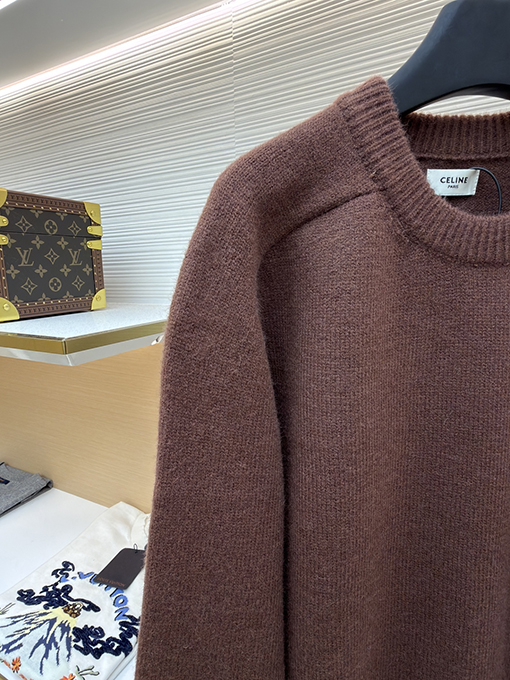 セリーヌスーパーコピー 新しくファッショナブルな凱旋門の刺繍ロゴニットウェア