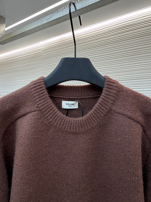 セリーヌスーパーコピー 新しくファッショナブルな凱旋門の刺繍ロゴニットウェア