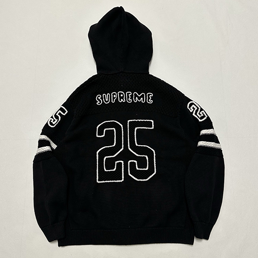 シュプリームコピー SPORT ZIP UP FOOTBALL HOOD SWEATER37 手刺繍のフード付きジップアップニットセーター