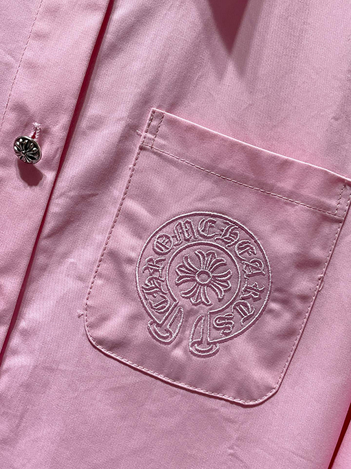 クロムハーツ 刺繍入りのカラフルなクロスホースシューパッチワークレザーリベットシャツ