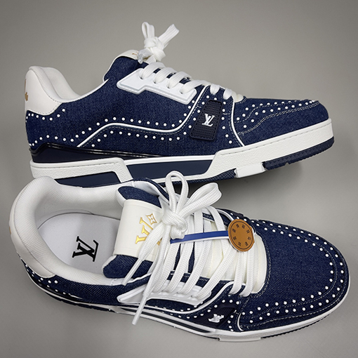 ルイヴィトン LV Trainer Sneaker ロゴエンボスカップルスニーカー