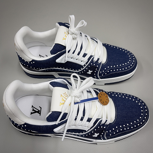 ルイヴィトン LV Trainer Sneaker ロゴエンボスカップルスニーカー
