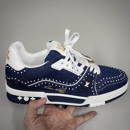 ルイヴィトン LV Trainer Sneaker ロゴエンボスカップルスニーカー