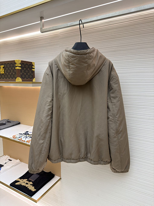 ルイヴィトン 新しいエンボスのコットンパッド入りジャケット