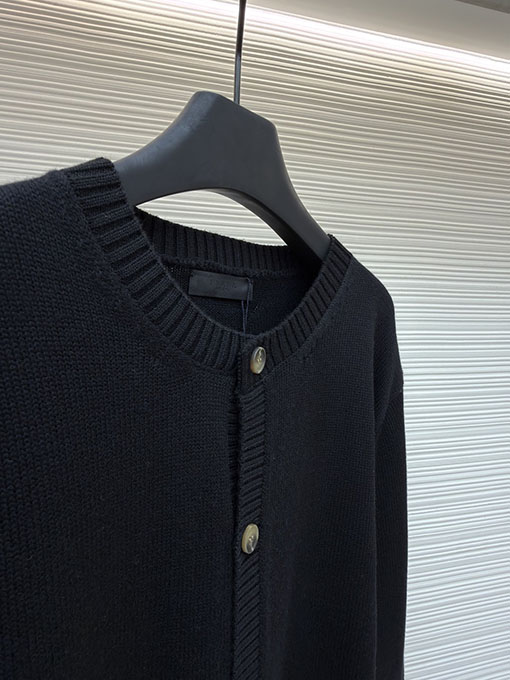 プラダ クルーネックシングルブレストカシミアカーディガン