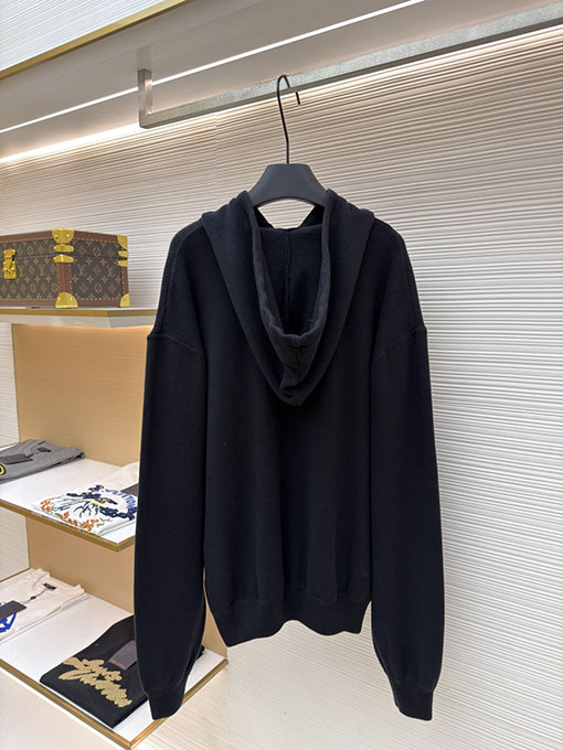 プラダ タオル刺繍ニットパーカー