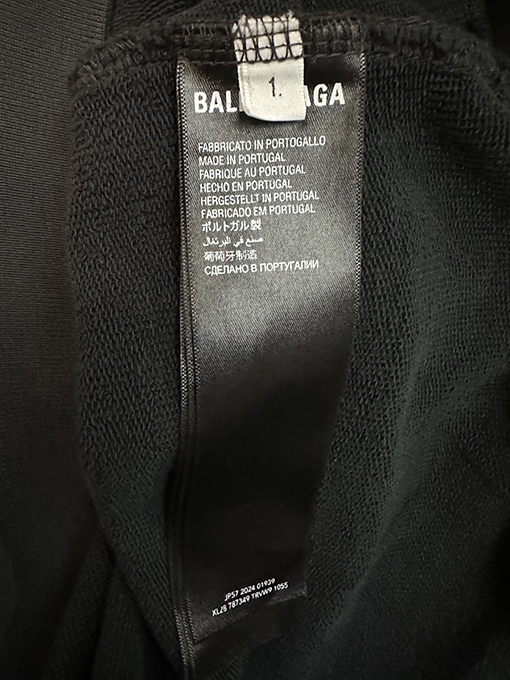 バレンシアガ Balenciaga PARIS ハートパリプリントパーカー